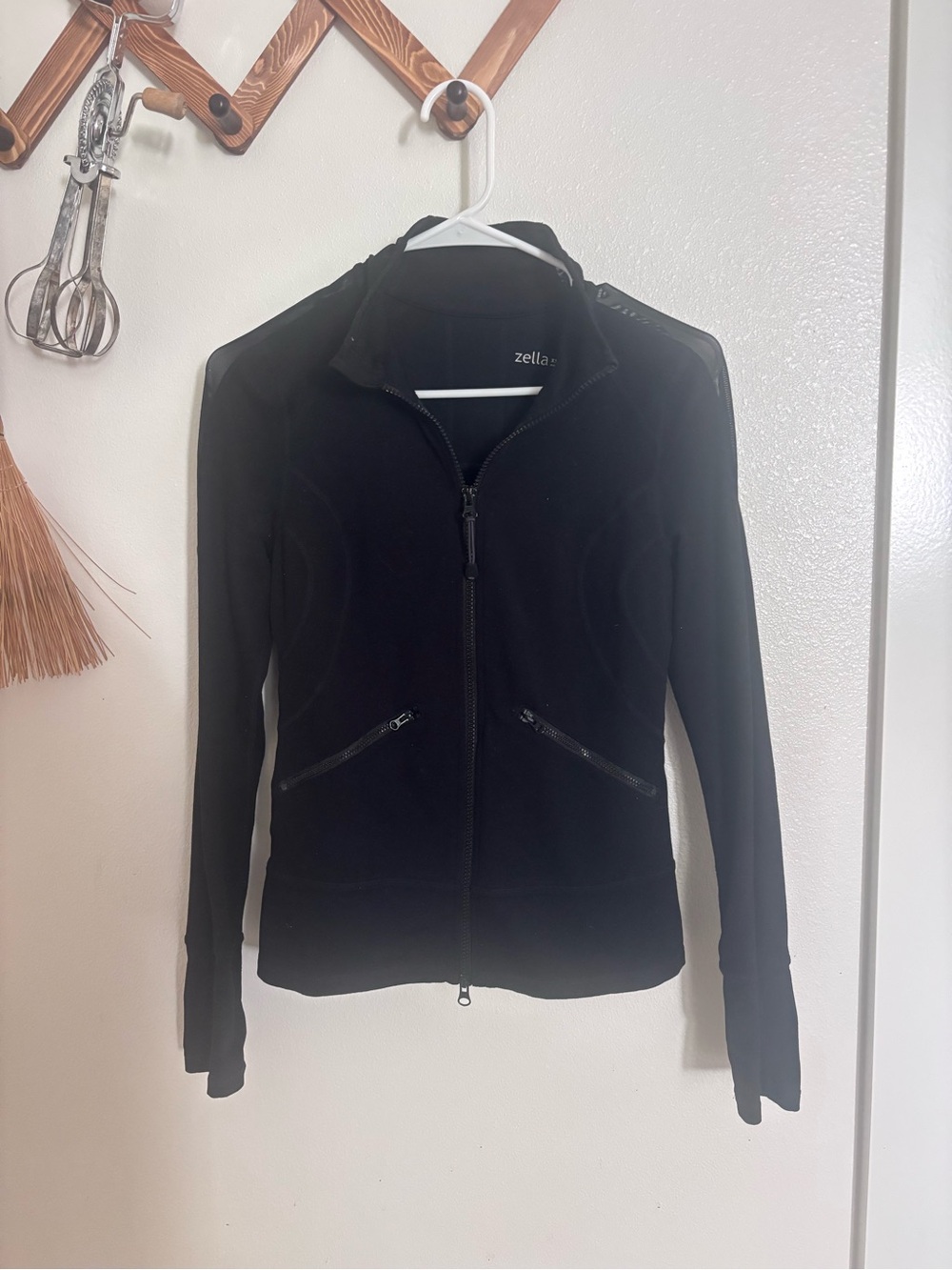 Zella Black Slim Zip-Up Jacket